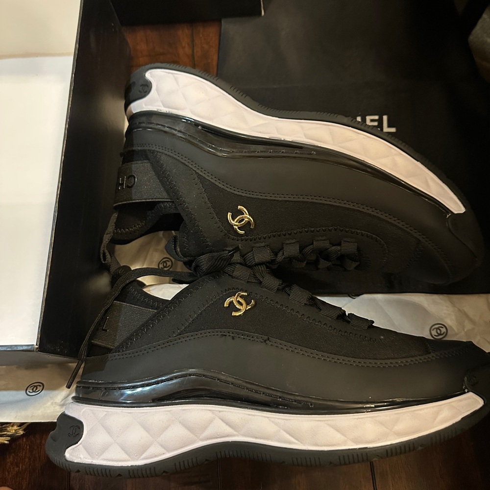 Like CC  Black and White Sneakers